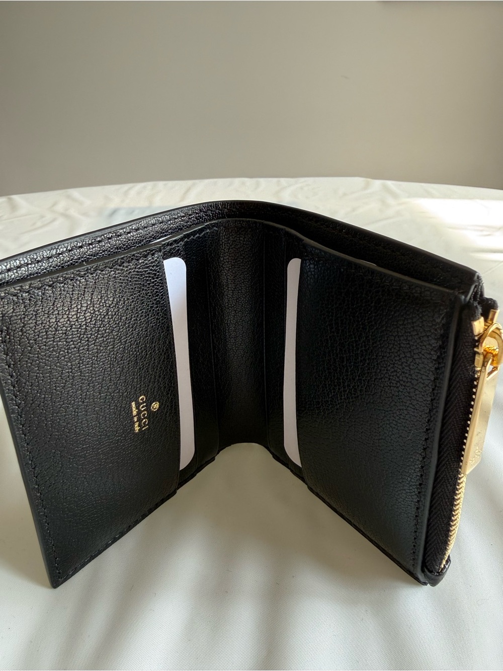 Gucci Black Leather Compact Wallet Card Case Gold Hardware New Italy - Picture 5 of 12